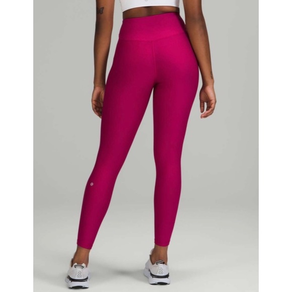 👉NWT Lululemon Base Pace High-Rise Fleece Tight 28"
Wild Berry